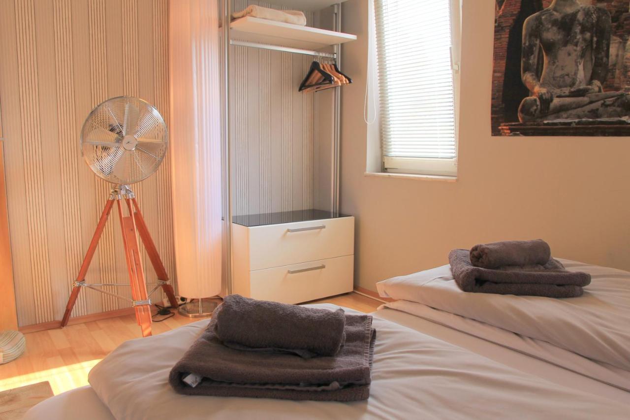Ruhige Gemuetliche 2z-whg In S-west Apartment